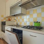 Coty Apartment: kitchen | Costadoro Holiday Home in Imperia