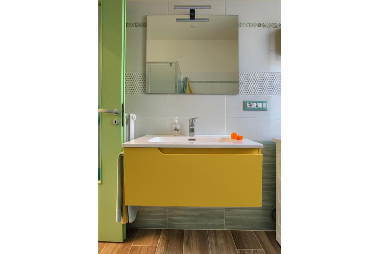 Coty Apartment: bathroom | Costadoro Holiday Home in Imperia