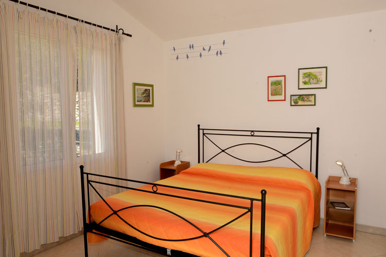 Joy apartment: bedroom 1 | Costadoro Holiday Home in Imperia